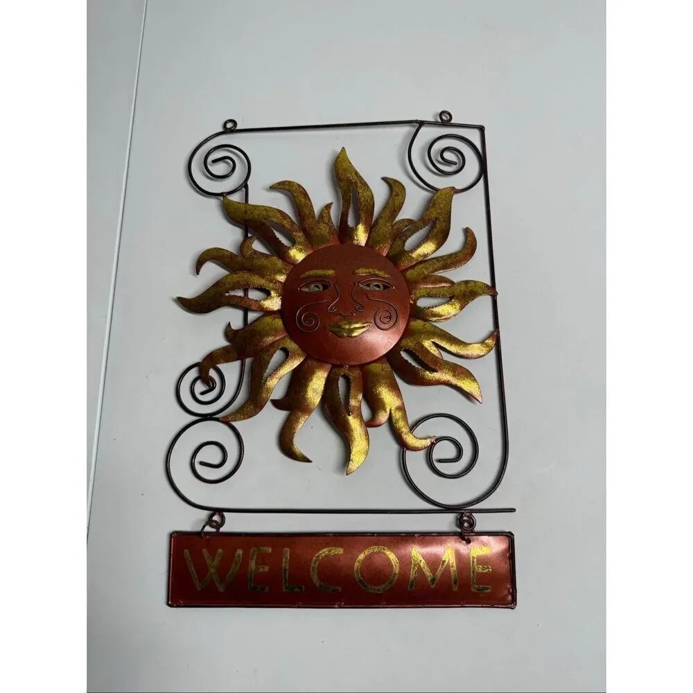 Metal Sun Wall Art Decor Rustic Retro Metal Sun Hanging Welcome 17” X11”